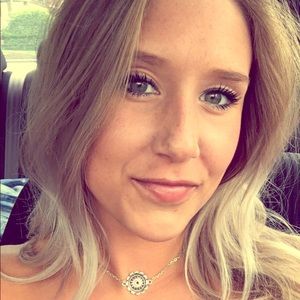 Meet your Posher, Haley